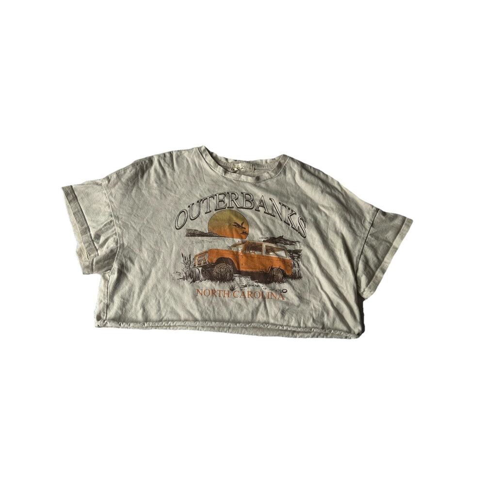 Outer Banks North Carolina Graphic Cotton Crop Top Short Sleeve Crew Neck